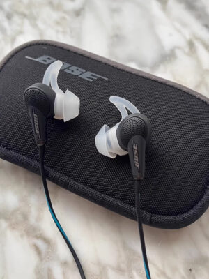 Front view of Bose QC20 Active Noise Cancelling Earphones