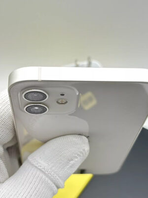 Apple iPhone 12 128GB White Front View – Tested, Pre-owned